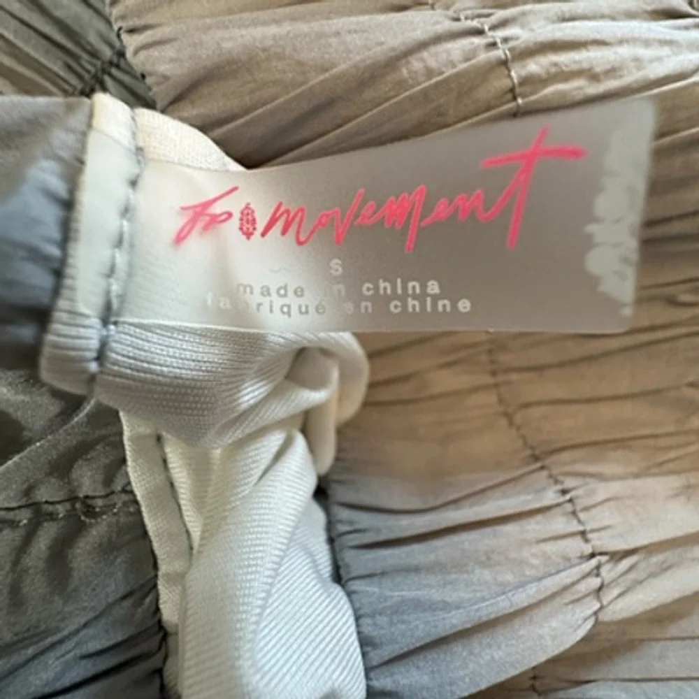 Free People FP‎ Movement Shorts Athletic Sz Small Gray 